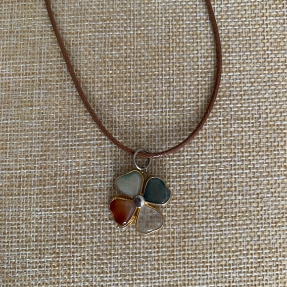 Vintage agate four leaf clover. - Picture 4 of 7